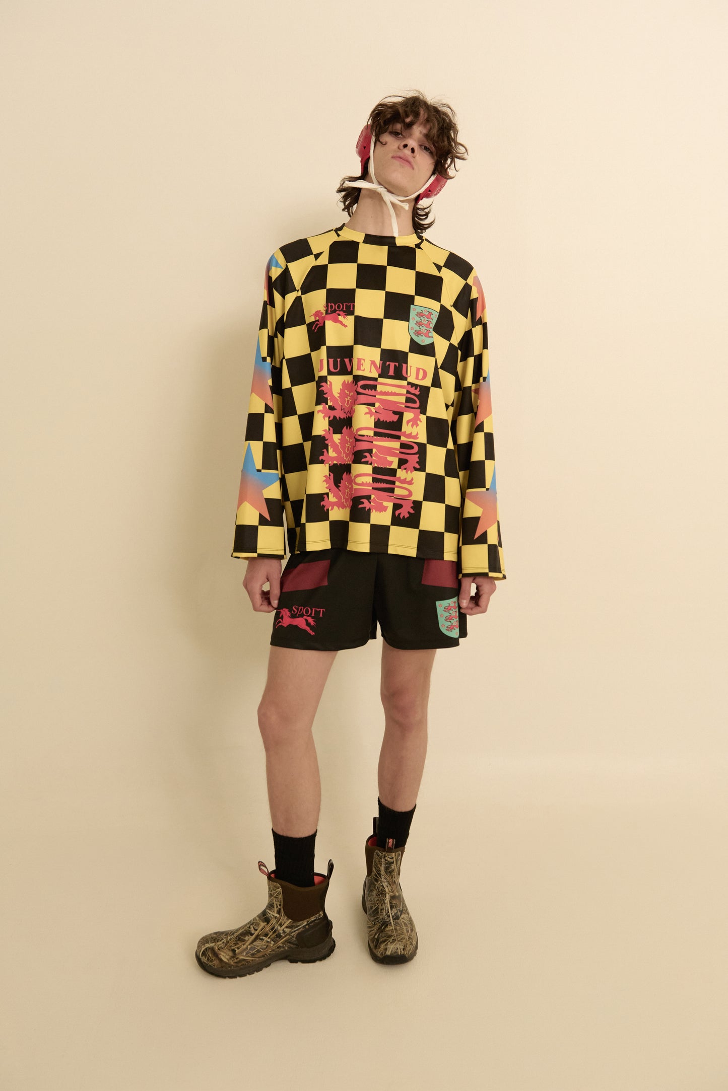 WOLFGANG SPORT BLACK AND YELLOW JERSEY